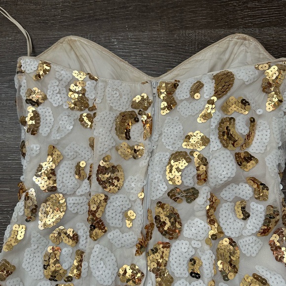 Vintage White & Gold Sequin Strapless Ruffle Hem Dress-xs - Picture 4 of 4